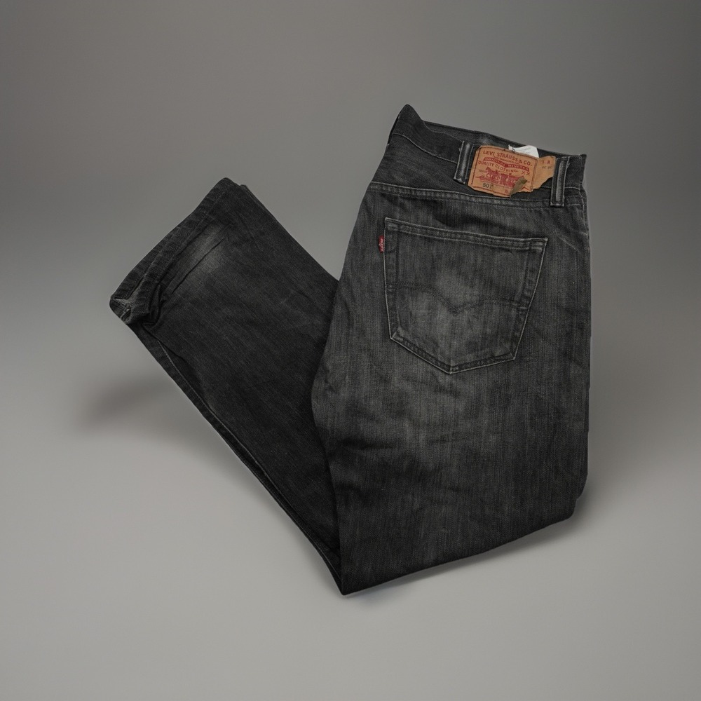 Levi's 501s Men Jeans Size 38X30 (38X29) Black Straight Fit Holes & Distressed